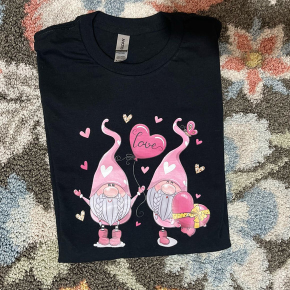 Gnomes with Balloon Womens‎ Graphic T-Shirt M Unisex Black Pink Custom NEW - Picture 1 of 3